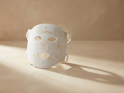 Lunéva Glow Pro Le rituel de lumière pour apaiser l’acné hormonale Lunéva